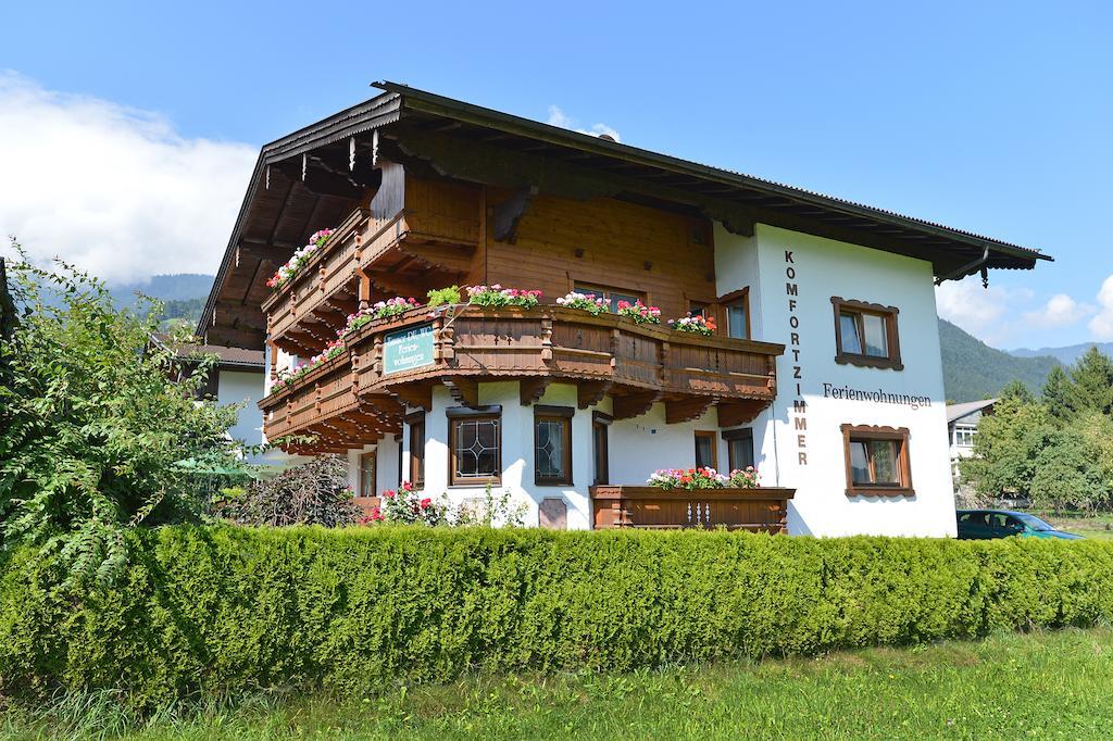 Haus Schroll Apartment Ried im Zillertal Exterior foto