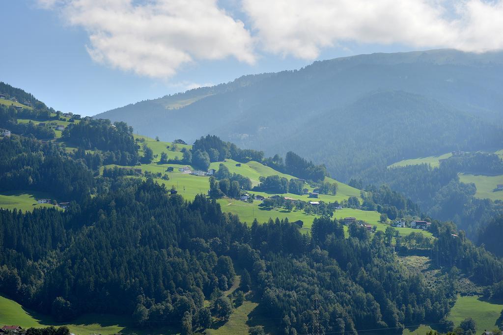 Haus Schroll Apartment Ried im Zillertal Exterior foto